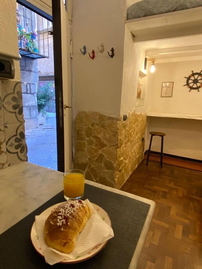 Апартаменты La Stiva In Centro Storico Неаполь Экстерьер фото